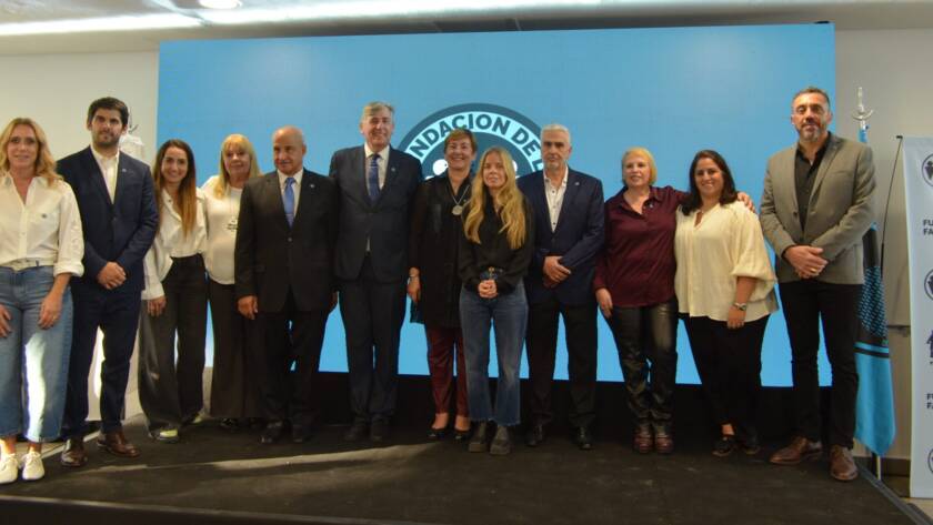 Autoridades de la Fundación de la Familia Policial